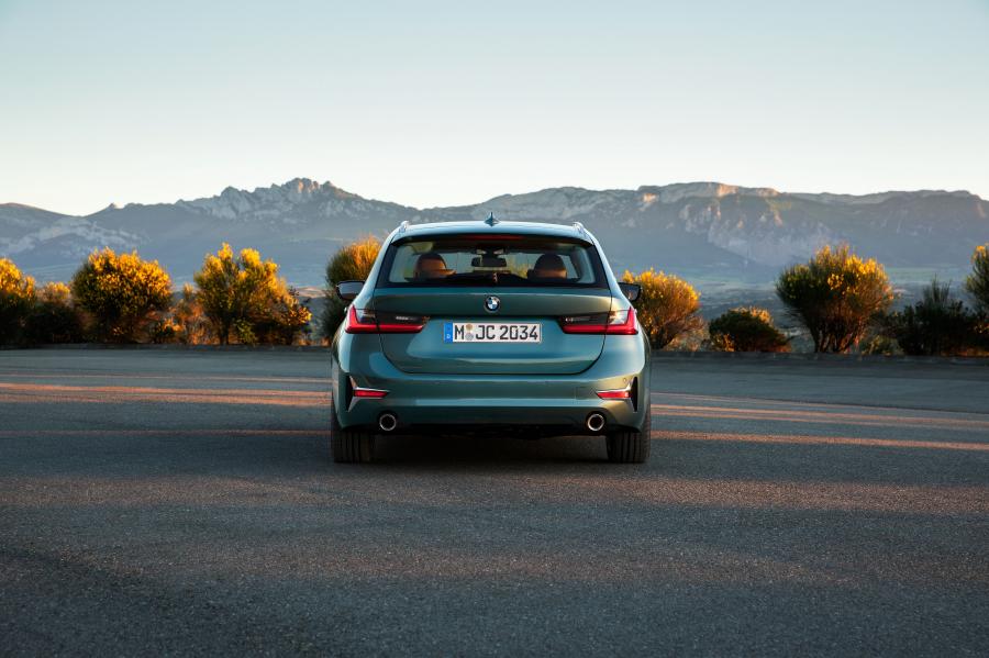  BMW 330d xDrive Touring Luxury Line (G21) 2019 года  (WW) (фото 28 из 45)